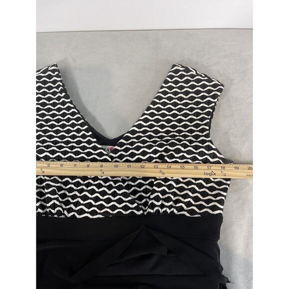 Hartly Dress Womens No Size Tag Medium Black White Surplice Sheath Ruffle Flap - Picture 8 of 9